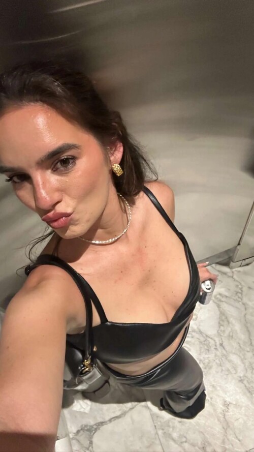 ssnaps B8F08ED487C8465F3C53CDEFAAF1082B970cf48e8f983f67