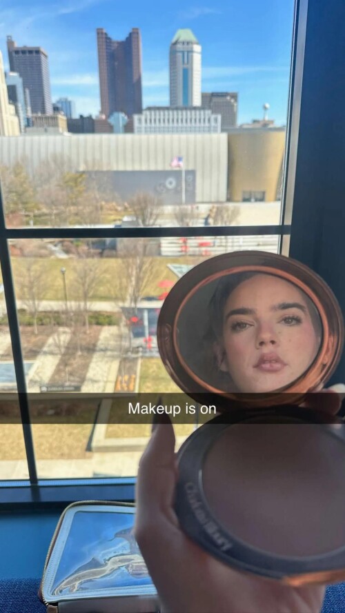 ssnaps B8F785287F844591FF66A05418DC494090daa049b12cfdc5