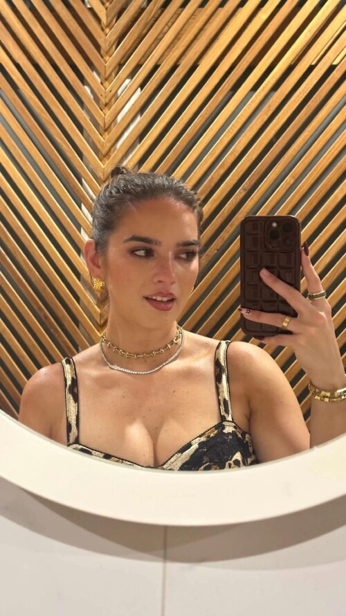 ssnaps C761DD1DBD3D94713F6A6E02FF31EB502e746cbe7b64d73a