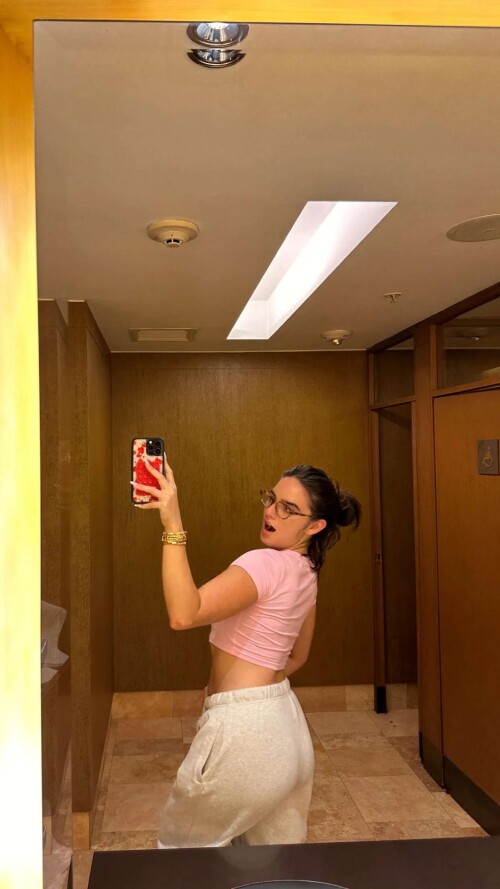 ssnaps D951642595511F5F8E47B8A1AB8764AF2dceb4ee6c3831e4