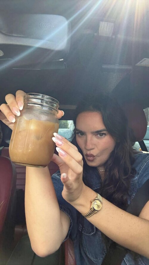 ssnaps DD4726F5C83F88AB6DCA7EBC2CB8D417b1be81430c6fabb5