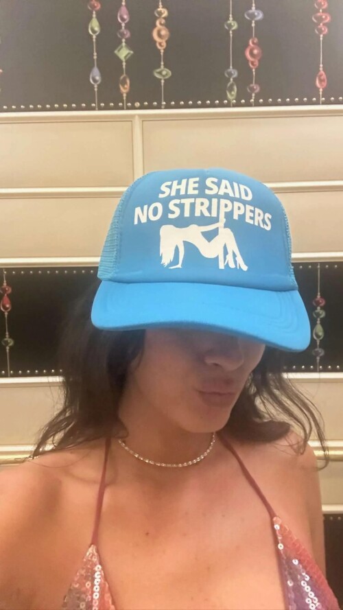 ssnaps DF627A89F7C964DF77A7FE74140964AD6d616f4e288ff4f4