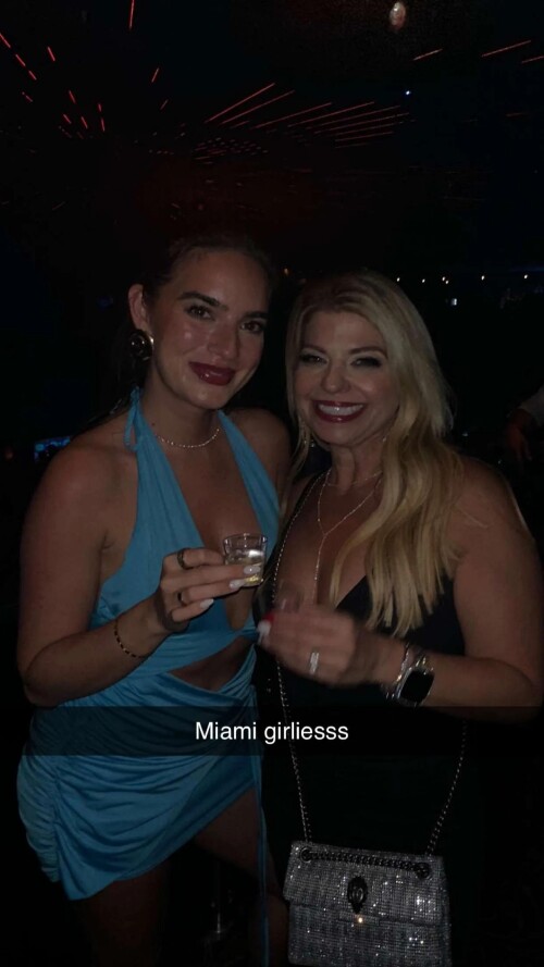 ssnaps EA97F537398BC420D50C073AE961DCD63951f8566d3052df