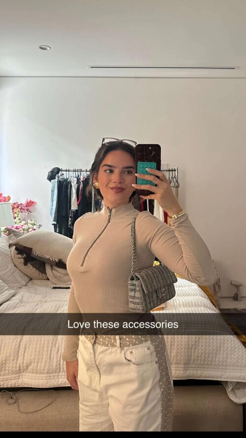 ssnaps FC1BB5F61A258B476A2D2697797B9B1F7f8018e739a2dad7