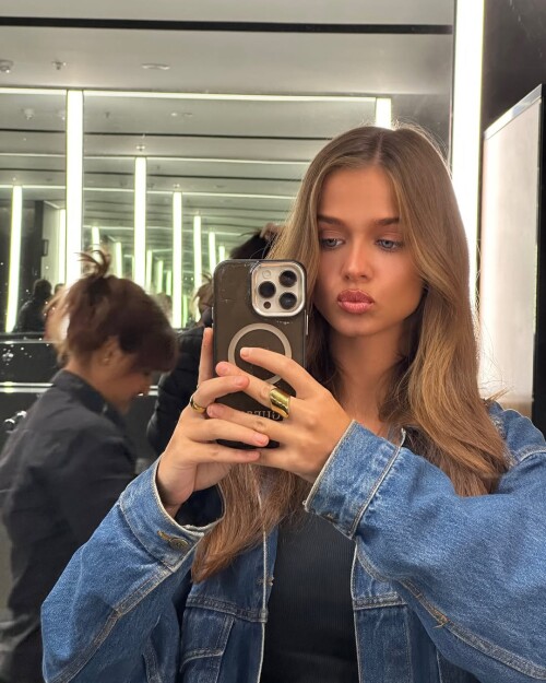 stealthgram image 1839af2a450464e21f