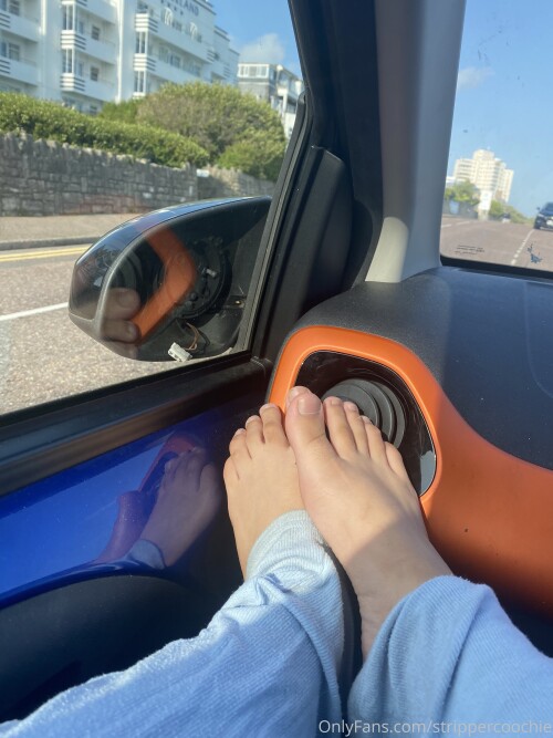 strippercoochie Any requests toes 218725895740465f842684c615