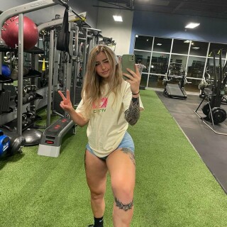 strongwaifu_00638ecb50c030fd4644