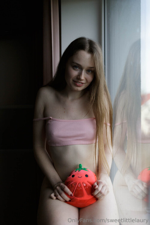 sweetlittlelaury 2024 11 10 1333x2000 4f8c09e3e2e5cd2b235917399e131c9e8f23ff559df4e50e