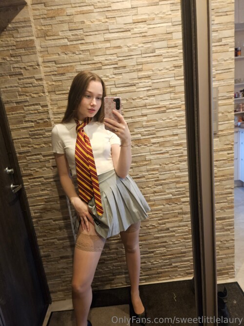 sweetlittlelaury MSG 2023 12 30 3000x4000 1cfd575211af3f58ff50fd9122883fddd76ae05b65d417c8