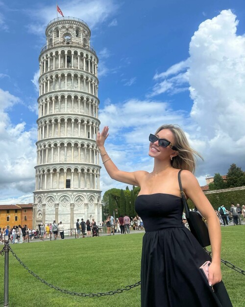 sydney sweeney 2023 09 01T06014903437fe5e0ef2357