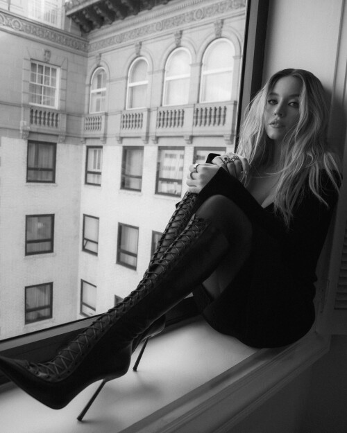 sydney sweeney 2024 02 10T152622 197e6821409b52a48