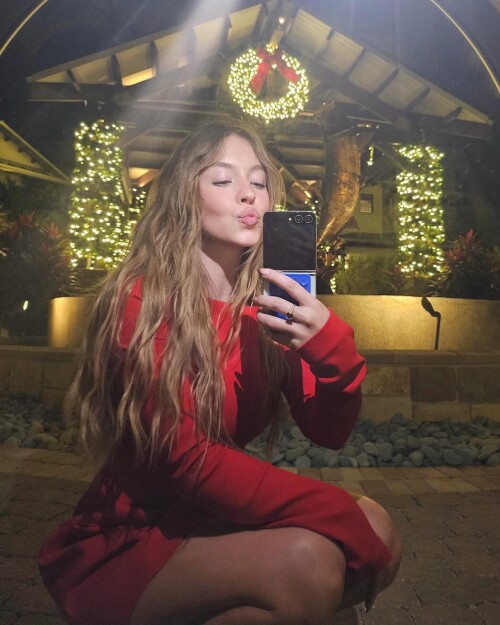 sydney sweeney 2024 12 10T094445 3953631a4b1794b0a