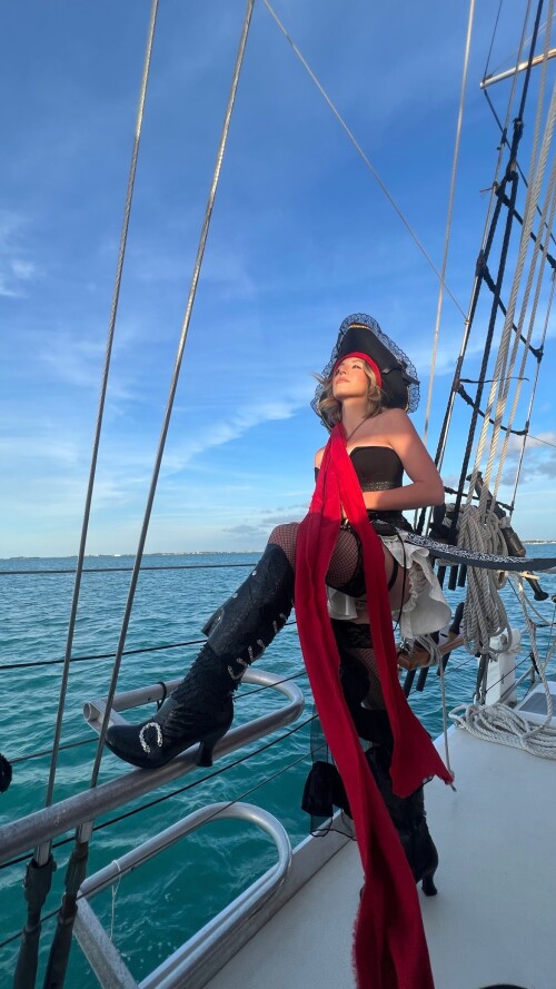 sydney sweeney 20240419 0003e87d7eede2a5890f