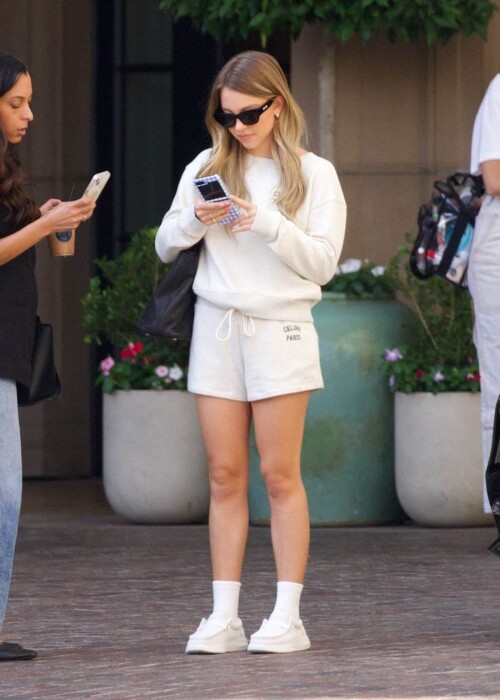 sydney sweeney in beverly hills 20240818 4 de97e7bb77386494