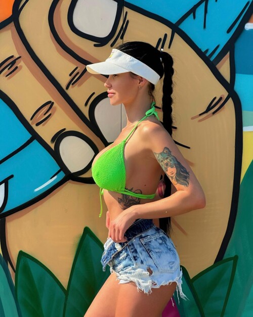 tUTmCiFnijA5a186d30a5dcc585