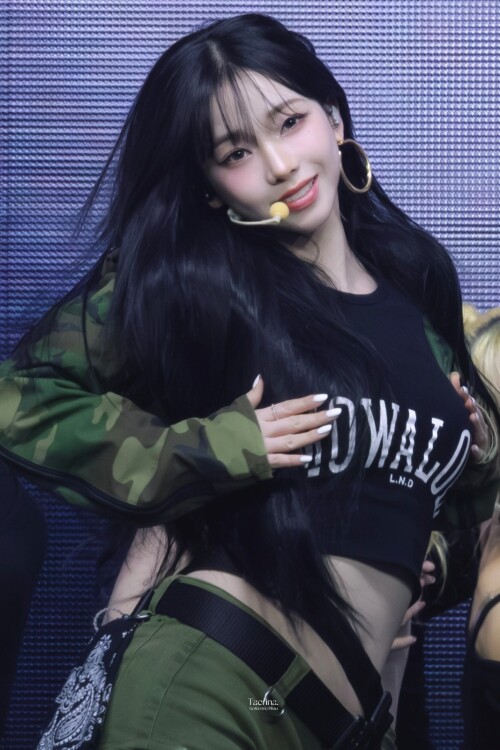 taerina 1878197610735095808 1b7a02362aa5586ab