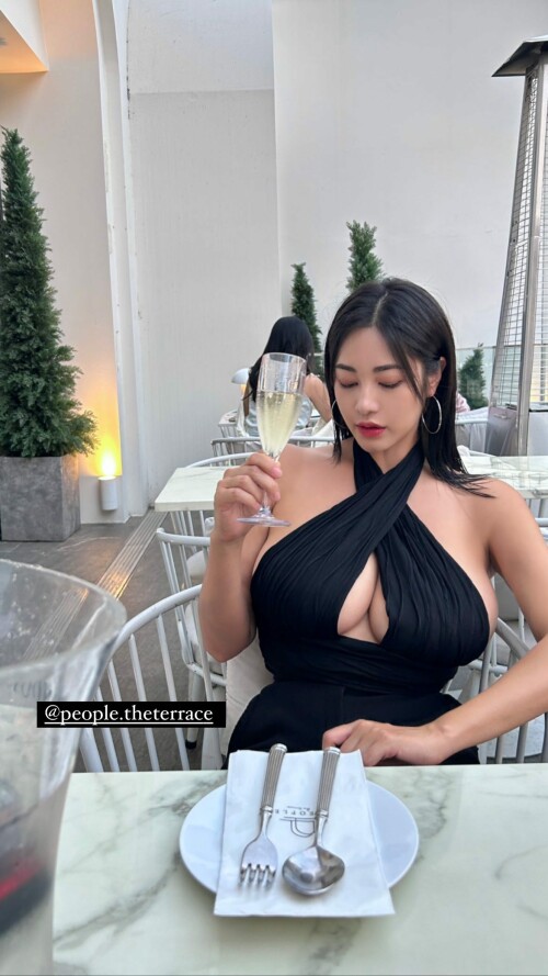 tashay0ung 20230927 00014afcbbc49c1dc099