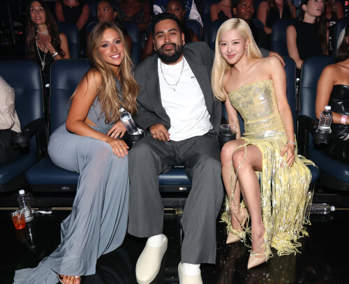 tate 2250402984f5a97f6d8