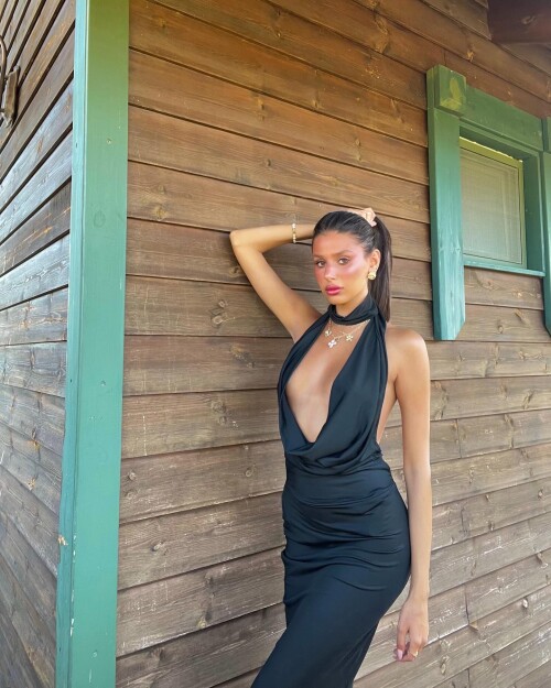 tay morad 3616330367607298826 2025 04 229c8c5bfa4bbf1f60