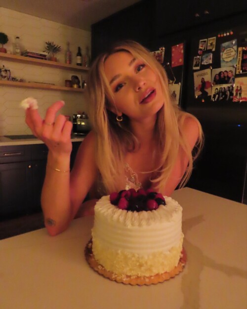 taylortayh 30052024 0005dbe6e02728a62efc