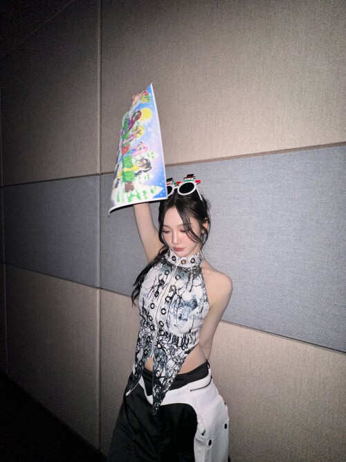 temp aespa 1871214460012253349 3f3c9d3a01cb52a75