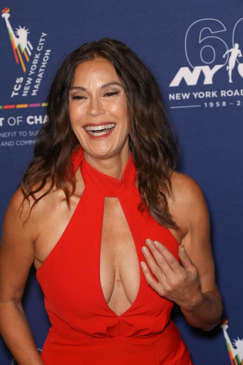 teri hatcher 69