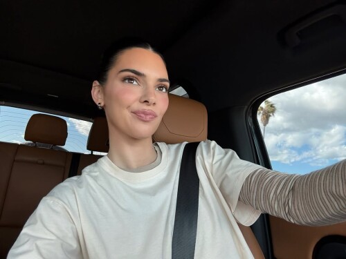 thats auntie kenny to you5805dbd5825d9053