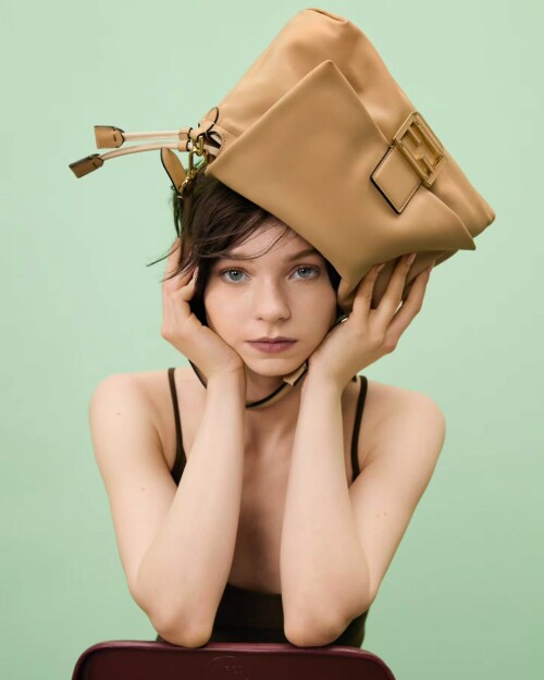 theglassmagazinePhotographer laceystudioStylist juliamullerstylingMake up ralphsiciliano using mac..