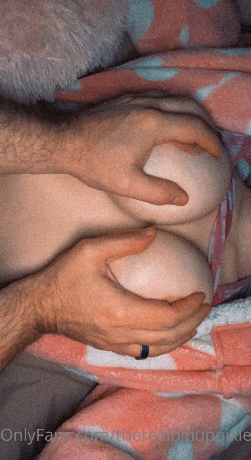 therealpinuppixie 0000702f97a68aea1c44c