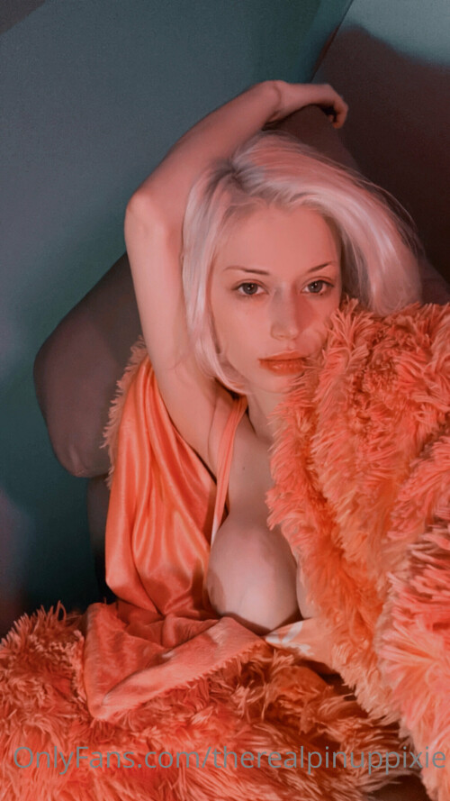 therealpinuppixie 0008217a33e232129bd01