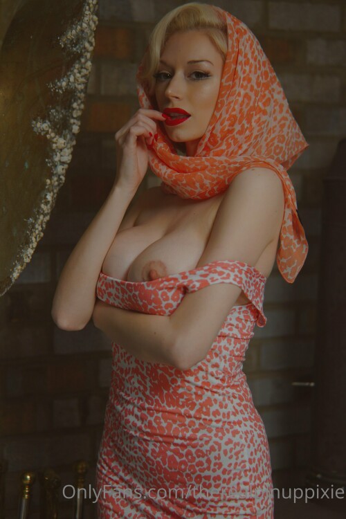 therealpinuppixie 001772f43aed04e6085a4