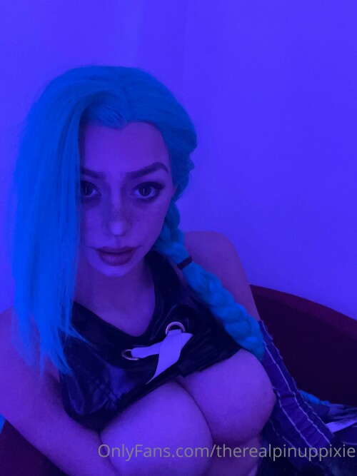 therealpinuppixie 003971cd81d2b9899863b