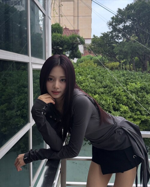 thinkaboutzu2025_09_08_01_11_383cb2aeca-c10f-4922-b68c-a6067ad6275fbf566e978e95cbbc