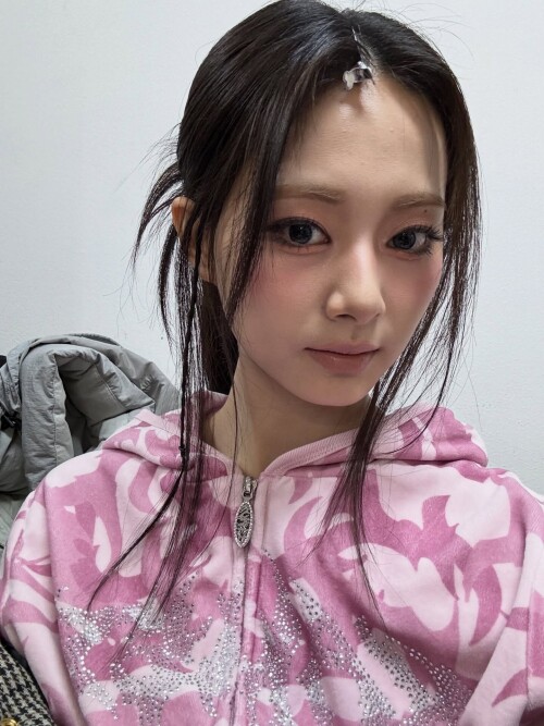 thinkaboutzu2025 09 21 17 18 1350b54384 fb30 4533 a1ad b60ed24b7b5fefdae64f4cf61c9a