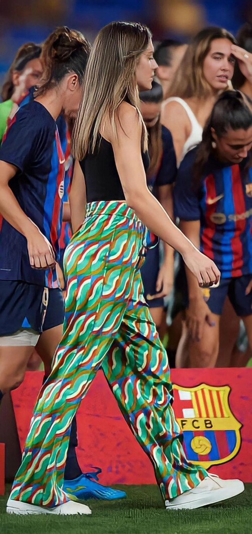 those pants make her a wonderful ass v0 vgokrb18eo3a11ac7bab112e1c58e