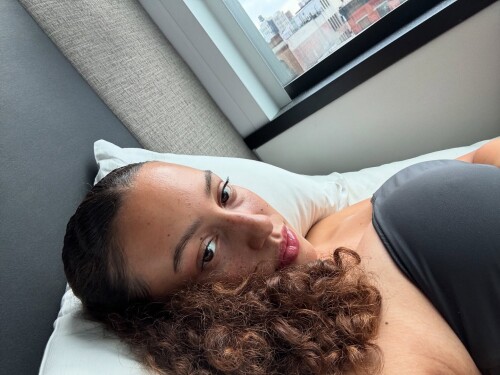 threads.com-kalieghhn-post-DMoQqNmOQcS-2025-07-27-13f4b3225ed97ed01