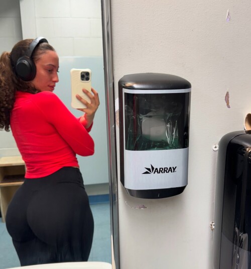 threads.com-kalieghhn-post-DMwVXXHuC59-2025-07-30-2808aec559c5613ec