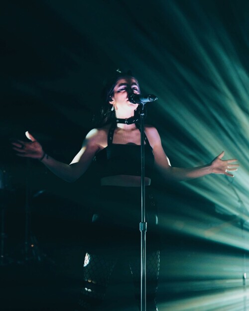 throughkimseye 279657785 375459941297867 864654763170537777 n