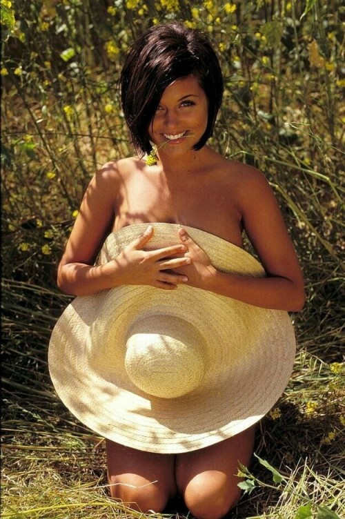 tiffani-thiessen-near-nude.jpeg