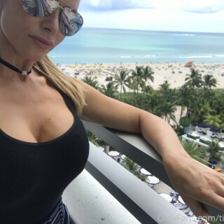 tiffanymfc-28-08-2019-10155042-I_m_in_Miami_bitch