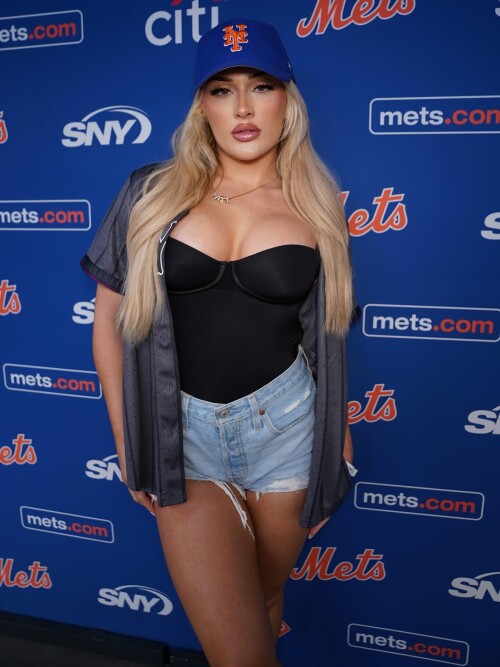 tiffanywwe 174974878384629171e45fb1d9b95