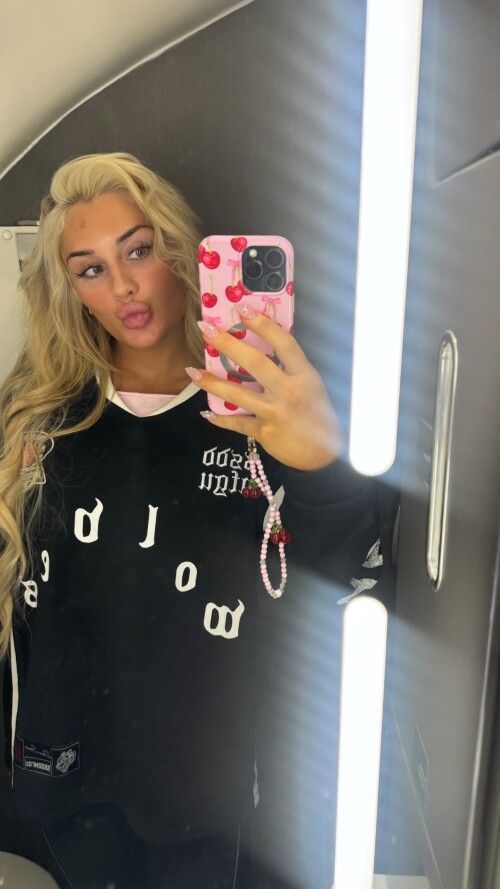 tiffanywwe 1752923867 230625053bf90a4dac56c436f