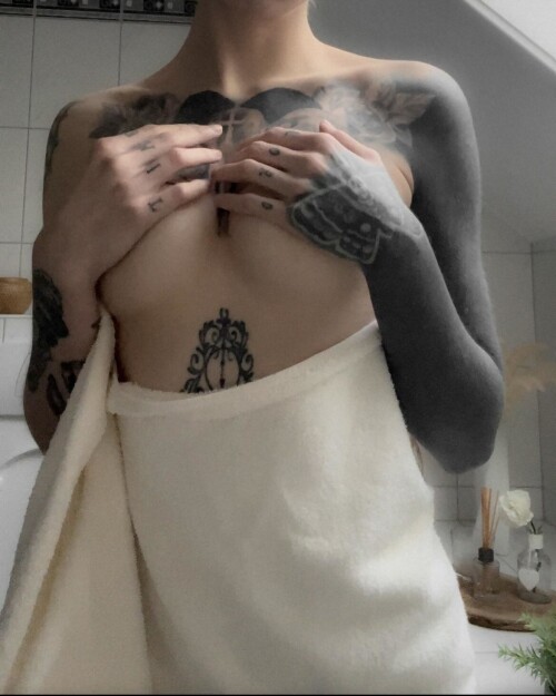 tiny tits come and play with my tiny tits in the shower 7er7Aj272602ab2e51361f