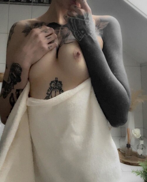 tiny tits please play with my tiny tits in the shower 7NbJQiebf36ab9f5cf65d6