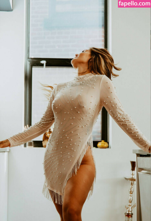 tori deal 00398c76535f99bb4936