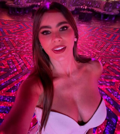 tumblr b08898673252936617cdbcd8a3a14983 12da5913 12800db0a6b053a046c7