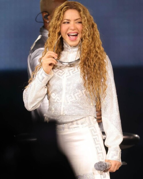 tumblr ddb2e4536532df36eeca44ef7e2134b9 ee67c10e 12803e8df7ca63a9055d