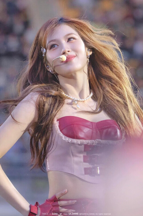 twice sana v0 7q630650uuxe139a4a69a561070db