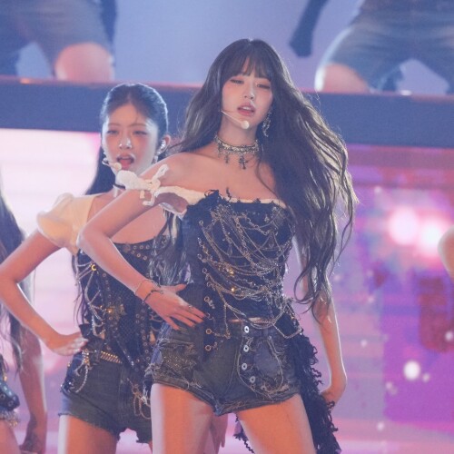 twitter Ayano WonYoung2025.07.261949076597384069579GwyCvpsacAAHcmAccaaaaff02182ab4