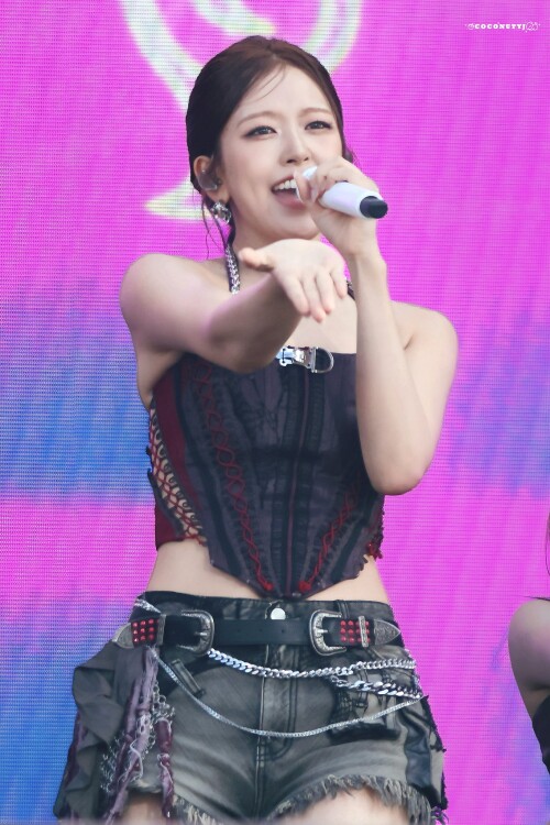 twitter coconut yj092025.07.201947022234868166981GwU2YS6WkAEuXJ0e2754caa0134b1f9